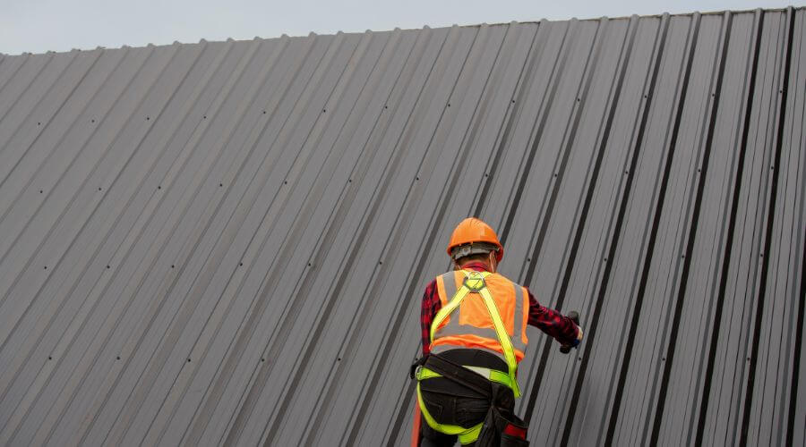 Professional metal roof installation services in Woodbury, TN